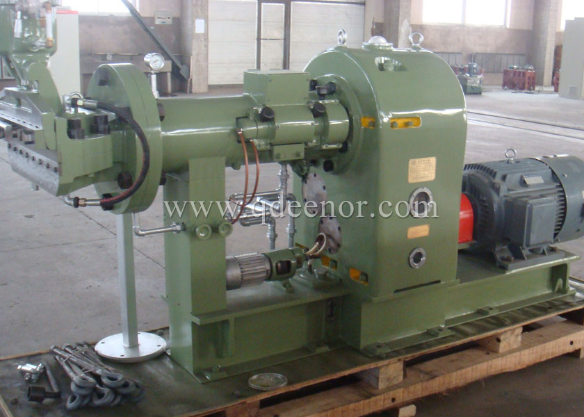 Rubber Extruder